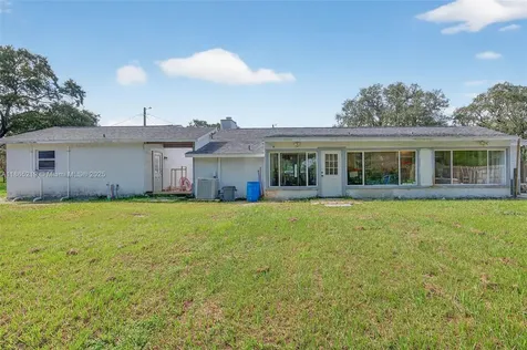 13227 Lake Karl Dr, Hudson FL 34669
