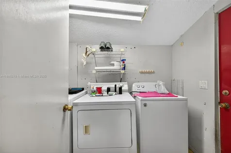 13227 Lake Karl Dr, Hudson FL 34669