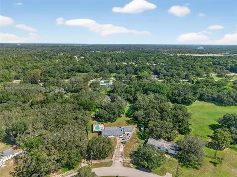 13227 Lake Karl Dr, Hudson FL 34669