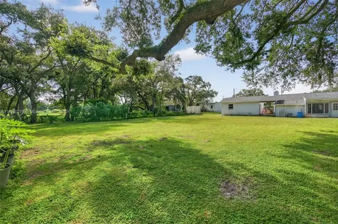 13227 Lake Karl Dr, Hudson FL 34669