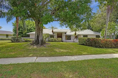 15365 Meadow Wood Drive Wellington FL 33414
