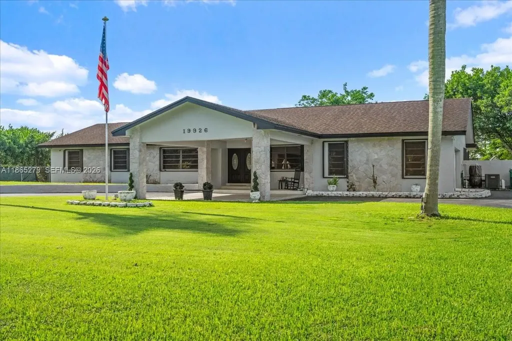 19926 SW 326th Street Homestead FL 33030