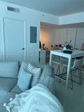 350 S Miami Avenue Miami FL 33130