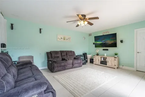 1306 SW 118th Terrace Davie FL 33325