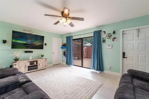 1306 SW 118th Terrace Davie FL 33325
