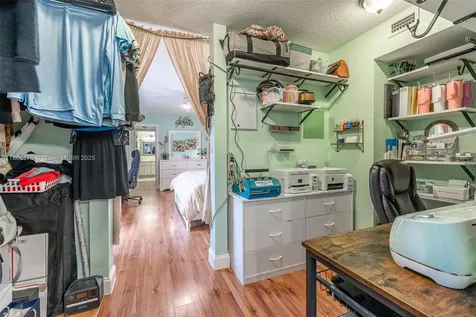 1306 SW 118th Terrace Davie FL 33325