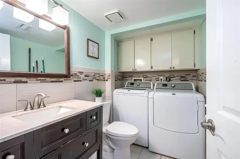1306 SW 118th Terrace Davie FL 33325