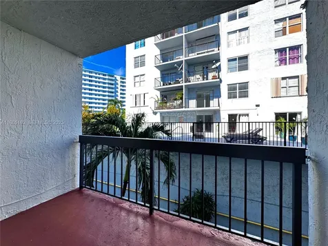 Miami Beach FL 33139