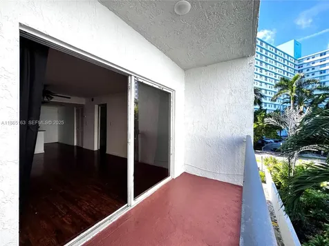 Miami Beach FL 33139