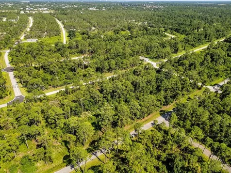 8176 Mantua Avenue Sebring FL 33872