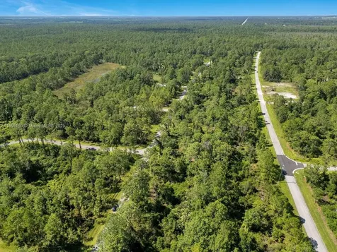 8176 Mantua Avenue Sebring FL 33872