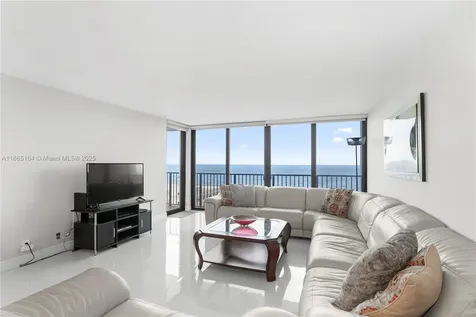 2101 S Ocean Drive Hollywood FL 33019
