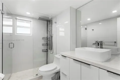 2101 S Ocean Drive Hollywood FL 33019