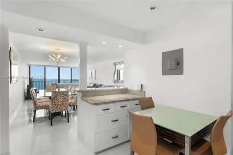 2101 S Ocean Drive Hollywood FL 33019