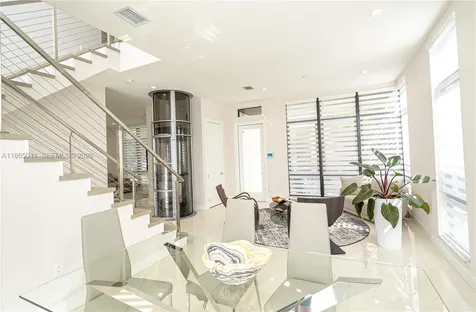 8263 NW 47th Terrace Doral FL 33166
