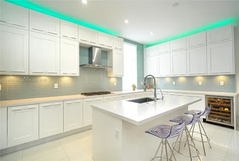 8263 NW 47th Terrace Doral FL 33166