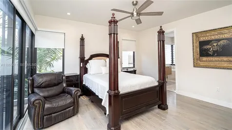8263 NW 47th Terrace Doral FL 33166