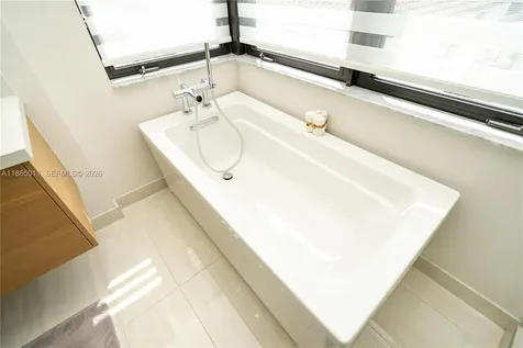 8263 NW 47th Terrace Doral FL 33166