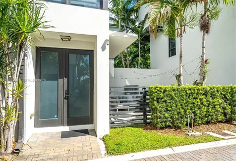 8263 NW 47th Terrace Doral FL 33166