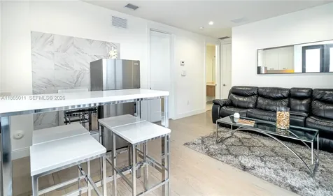 8263 NW 47th Terrace Doral FL 33166