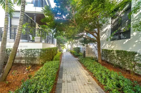 8263 NW 47th Terrace Doral FL 33166