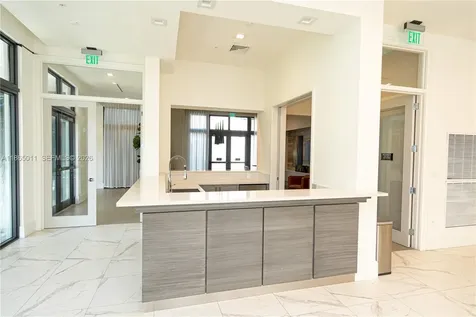 8263 NW 47th Terrace Doral FL 33166