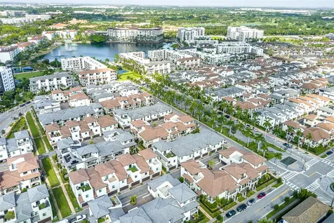 8263 NW 47th Terrace Doral FL 33166
