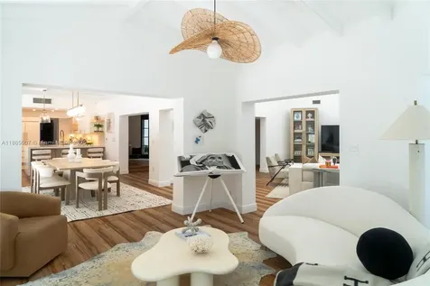 200 W Mcintyre Street Key Biscayne FL 33149