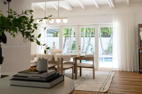 200 W Mcintyre Street Key Biscayne FL 33149