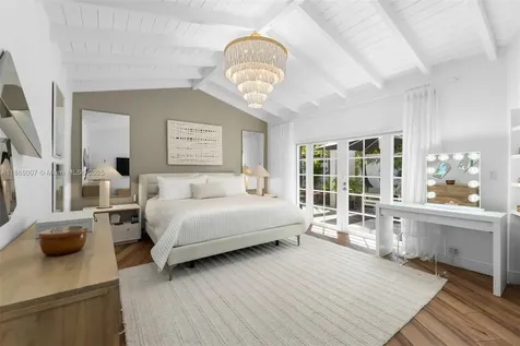 200 W Mcintyre Street Key Biscayne FL 33149