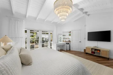 200 W Mcintyre Street Key Biscayne FL 33149
