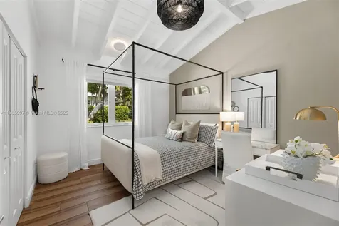 200 W Mcintyre Street Key Biscayne FL 33149