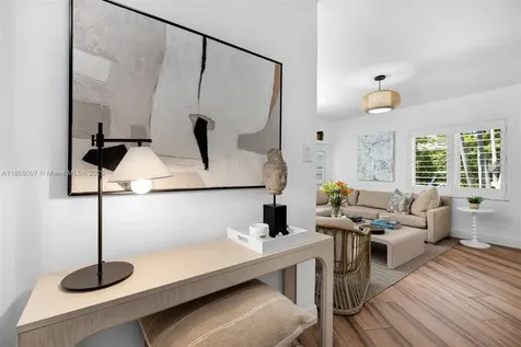 200 W Mcintyre Street Key Biscayne FL 33149