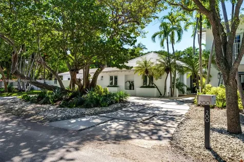 200 W Mcintyre Street Key Biscayne FL 33149