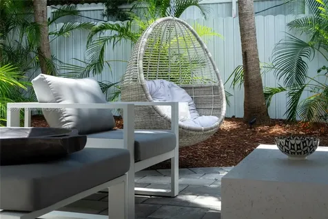 200 W Mcintyre Street Key Biscayne FL 33149