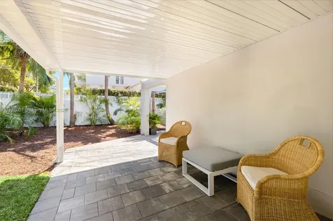 200 W Mcintyre Street Key Biscayne FL 33149