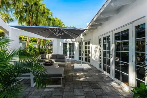 200 W Mcintyre Street Key Biscayne FL 33149