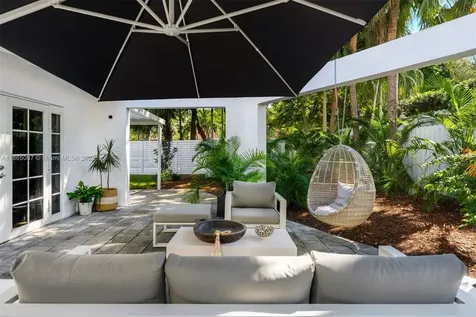 200 W Mcintyre Street Key Biscayne FL 33149