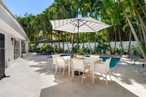 200 W Mcintyre Street Key Biscayne FL 33149