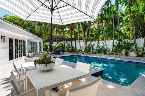 200 W Mcintyre Street Key Biscayne FL 33149