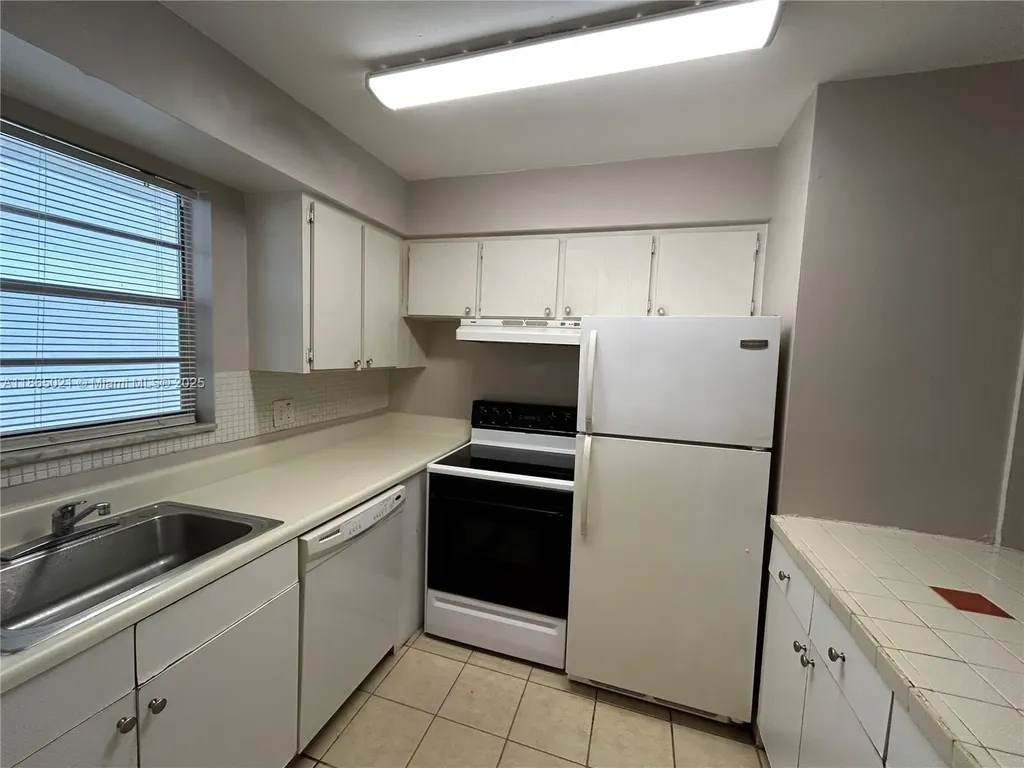 6505 Winfield Boulevard Margate FL 33063