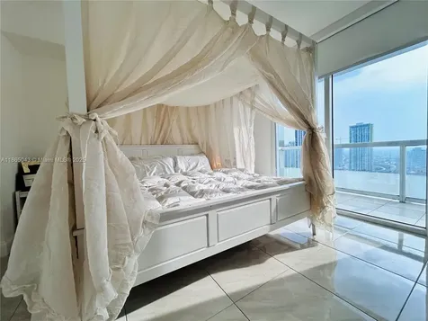 50 Biscayne Boulevard Miami FL 33132