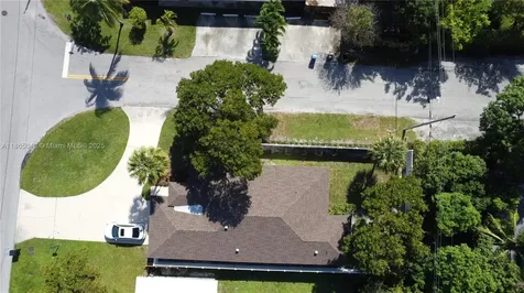 1701 NW 6th Avenue Fort Lauderdale FL 33311