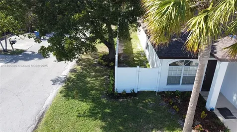 1701 NW 6th Avenue Fort Lauderdale FL 33311