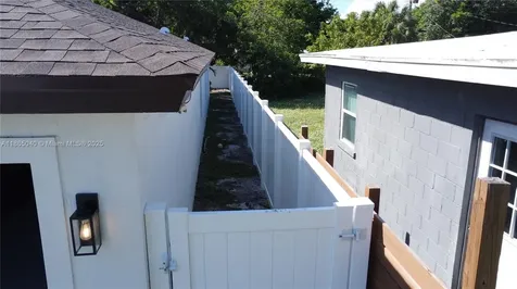 1701 NW 6th Avenue Fort Lauderdale FL 33311