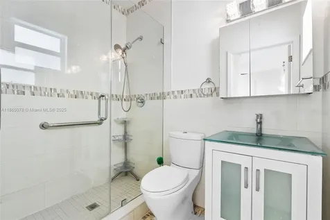 9764 NW 32nd Street Doral FL 33172