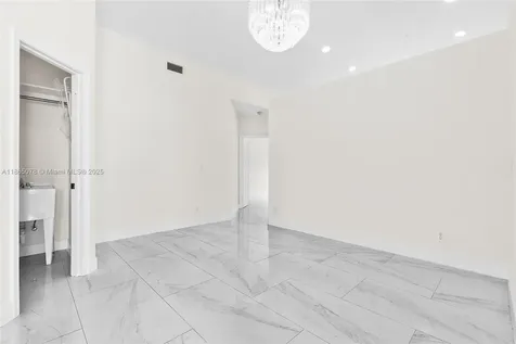9764 NW 32nd Street Doral FL 33172