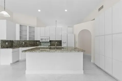9764 NW 32nd Street Doral FL 33172