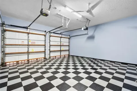 9764 NW 32nd Street Doral FL 33172