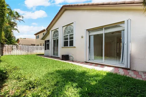 9764 NW 32nd Street Doral FL 33172